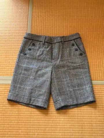 그레이 체크 무늬 하프 팬츠