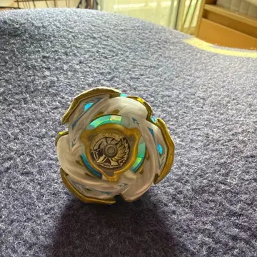 베이블레이드 x 발키리 볼트