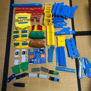 프라레일 차량과 레일 세트 토마스 묶음 판매