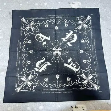 HANA BADLOVE 반다나 블랙