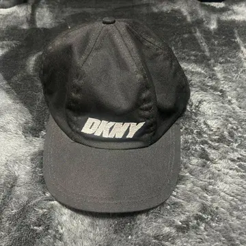 DKNY 블랙 야구 모자