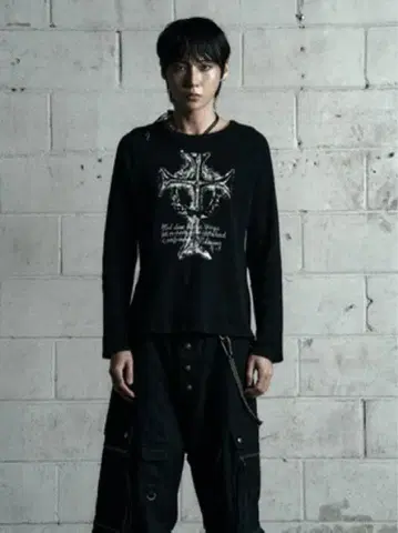 [ Rosen Kreuz ] VINTAGE WAFFLE KNIT 블랙