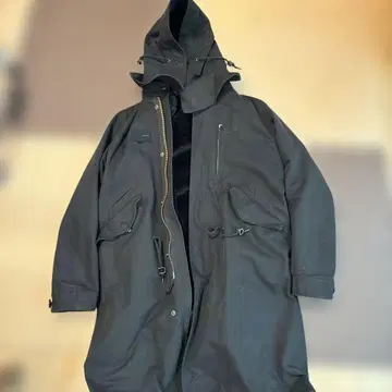 HARE 후드 부착 블랙 모즈 코트