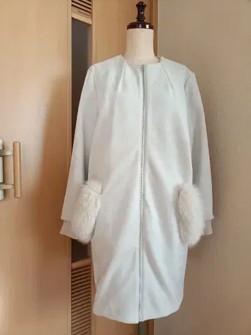 cheerful 퍼 달린 포켓 코트