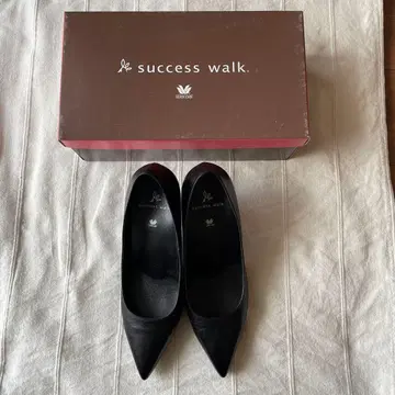 success walk 블랙 스틸레토 펌프스