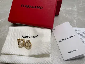 FERRAGAMO 페라가모 펄 귀걸이