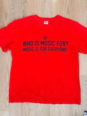 DOMMUNE 전기 그루브 티셔츠