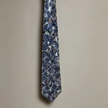마리끌레르 기하학 패턴 넥타이