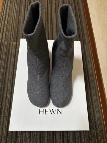 미사용 새상품 HEWN 그레이 앵클 삭스 부츠