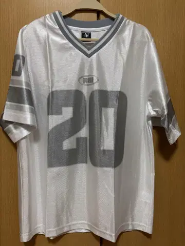 AYAKA 등번호 20 화이트T셔츠