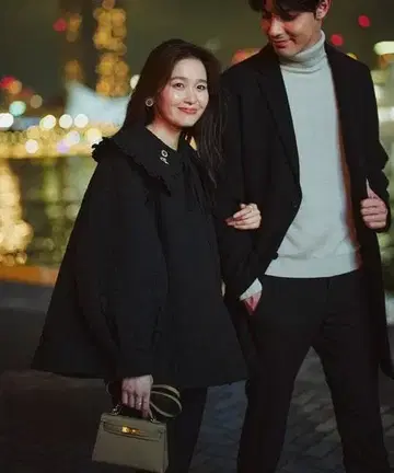 RUIRUE BOUTIQUE 카라 부착 충전솜 퀼팅 A라인 코트