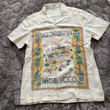 모로코 지도 오픈 카라 셔츠