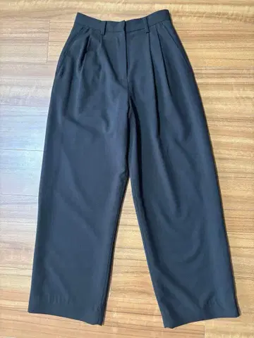 CLANE 베이직 턱 팬츠 사이즈 0