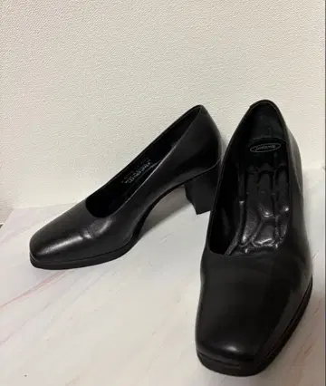 미사용급 락포트 천연 가죽 블랙 하이힐 스퀘어토 22