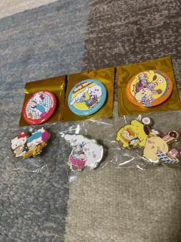 치이카와 (먼작귀) 산리오 핀즈 컬렉션 & 캔뱃지 각 3개 세트 핀 배지