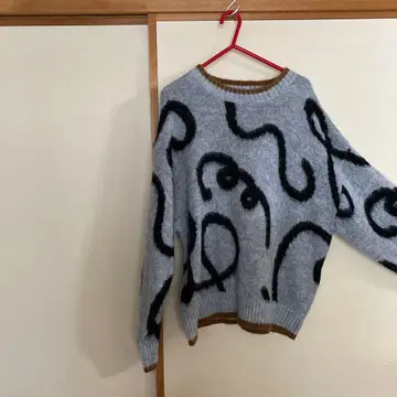 큐브 슈가 그레이 스웨터 택 포함 미사용 새상품