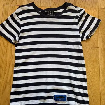 오자와 켄지 히코키 보더 T