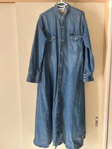 차오패닉 티피 x Lee 데님 원피스