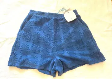 [ 미사용 새상품 ] TORI RICHARD 파인애플 패턴 숏팬츠 XS