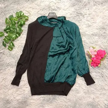 [ 아파트멘토 50 ] 긴팔 상의 블랙 그린 새틴 원단 이소재 절개