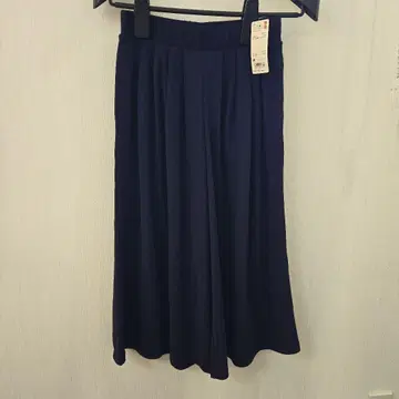 UNIQLO 크레이프 저지 플레어 와이드 크롭 팬츠 네이비 M