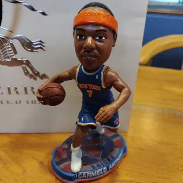 카멜로 앤서니 농구 피규어