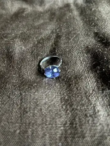 보라색 돌 반지