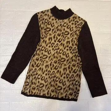 이타리야 레오파드 무늬 터틀넥 스웨터 11호
