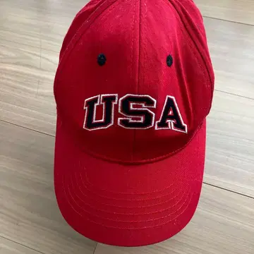 USA 로고 자수 레드캡 Captivating Headgear
