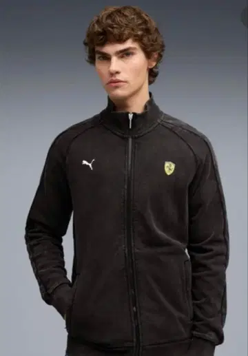 택 포함 미사용 새상품 PUMA 풀 지퍼 자켓 L 블랙 페라리 로고