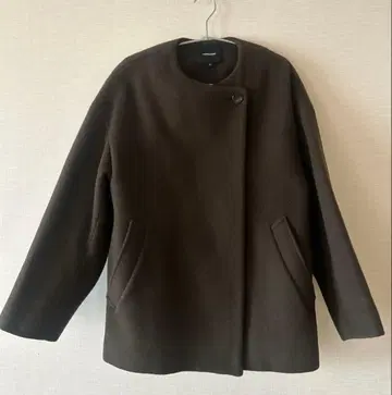 로트레아몽 크루넥 숏코트 카키 울