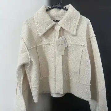 에크루 카라 부착 크롭 자켓 L