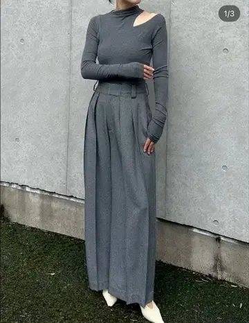 [ Cygne 시뉴 ] 하이웨스트 턱 와이드 팬츠 Lara 그레이