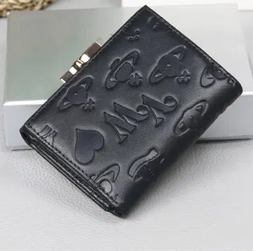 블랙 엠보싱 가공 3단 폴더형 지갑