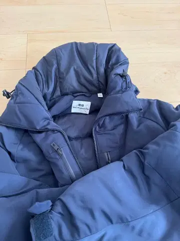 네이비 유니클로 하이브리드 다운