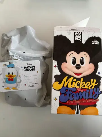 POP MART 미키 패밀리 키링 도날드