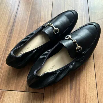 새상품급 RODESKO 블랙 가죽 로퍼 40