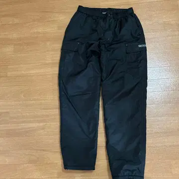 아웃도어 블랙 플리스 안감 카고 팬츠