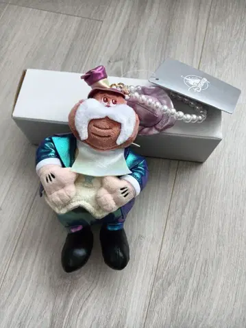 디즈니 이상한 나라의 앨리스 영 오이스터 바다코끼리