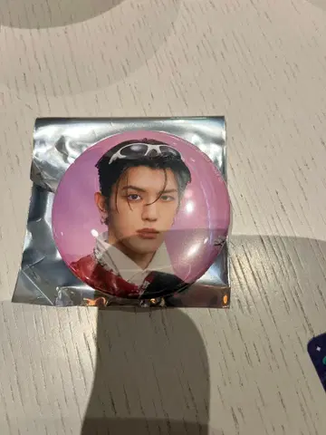 INI NEW YEAR POP-UP 타카츠카 히로무 캔뱃지