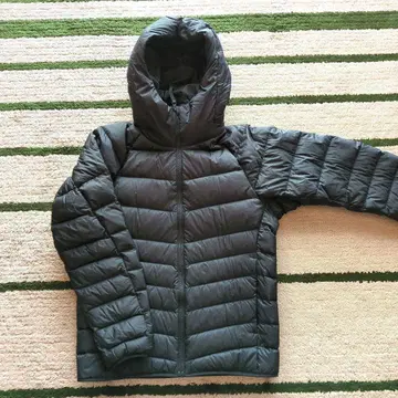 유니클로 울트라 라이트 다운 블랙 남성용 S