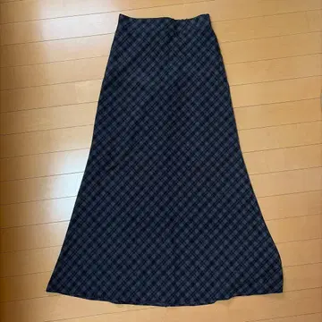 베린 berin 체크 롱 스커트