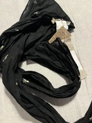 Vlas blomme 린넨 스톨 블랙