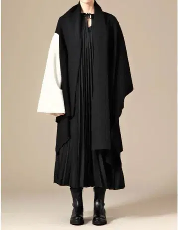 PLAIN PEOPLE *SULTAN 압축 울 니트 편소매 스톨