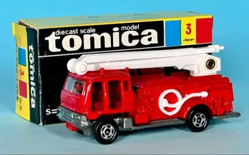 토미카 블랙 상자 3 이스즈 스쿠아트 소방차