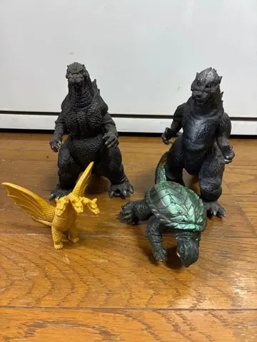 고질라 피규어 세트