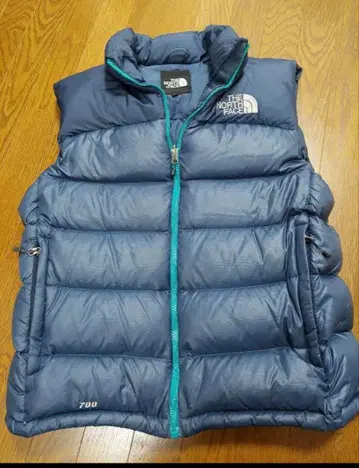 THE NORTH FACE 다운 베스트 700 필파워 네이비