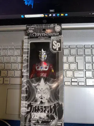 울트라 히어로 시리즈 한정판 소프트 비닐 울트라맨 레오 클리어 레드 버전