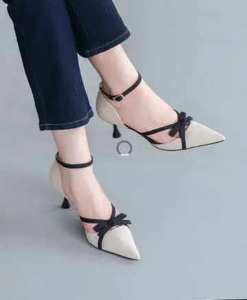 [ EVOL ] 리본 세퍼레이트 스트랩 펌프스