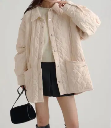 mystic [가벼운데 따뜻한] 카라 부착 퀼팅 자켓 화이트